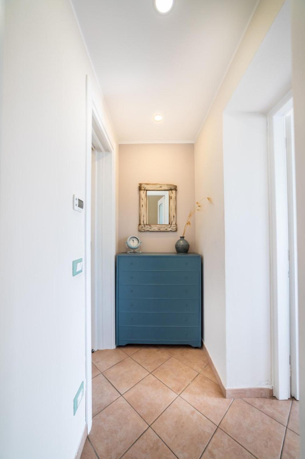 Chez Elle Apartment Imperia Room photo